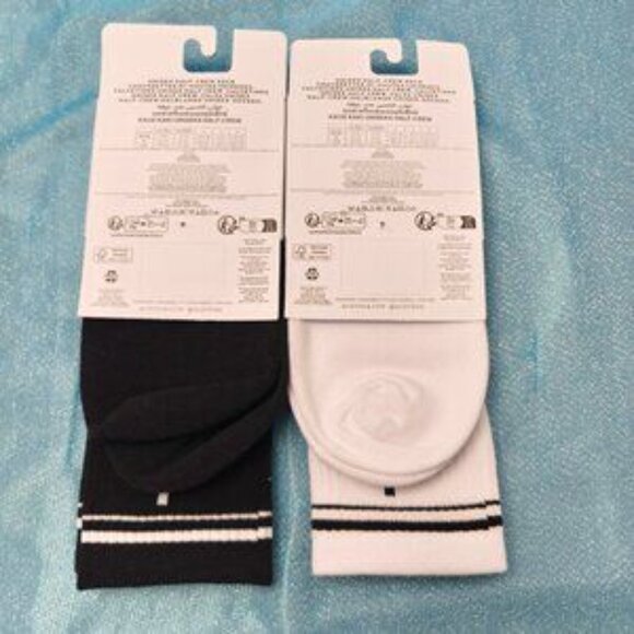 🎁Alo Yoga Socks 2 Pairs white and black - Picture 3 of 4